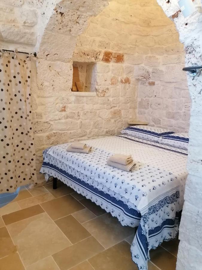 Trullo Del Sol Guest House Ceglie Messapica Exterior photo