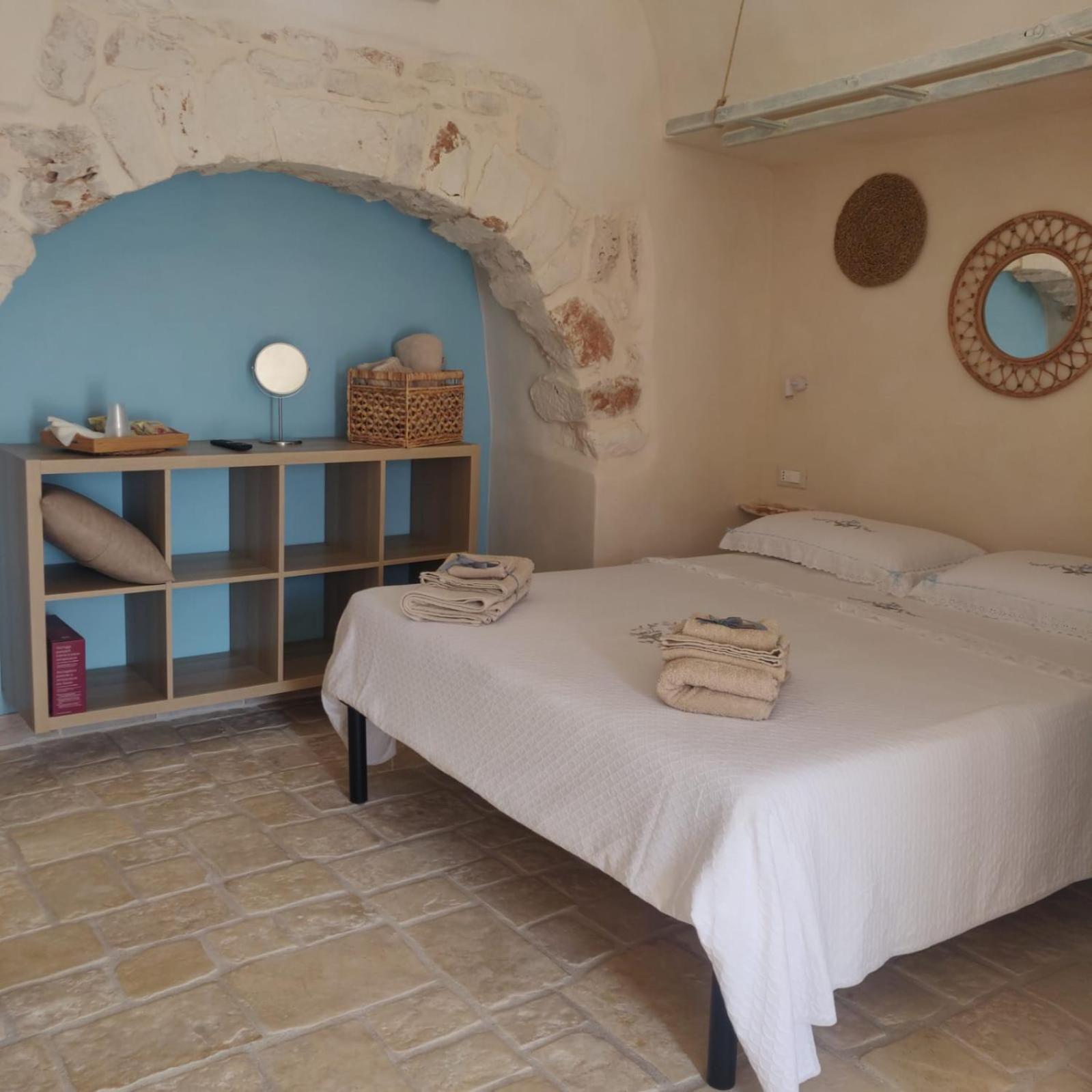 Trullo Del Sol Guest House Ceglie Messapica Exterior photo