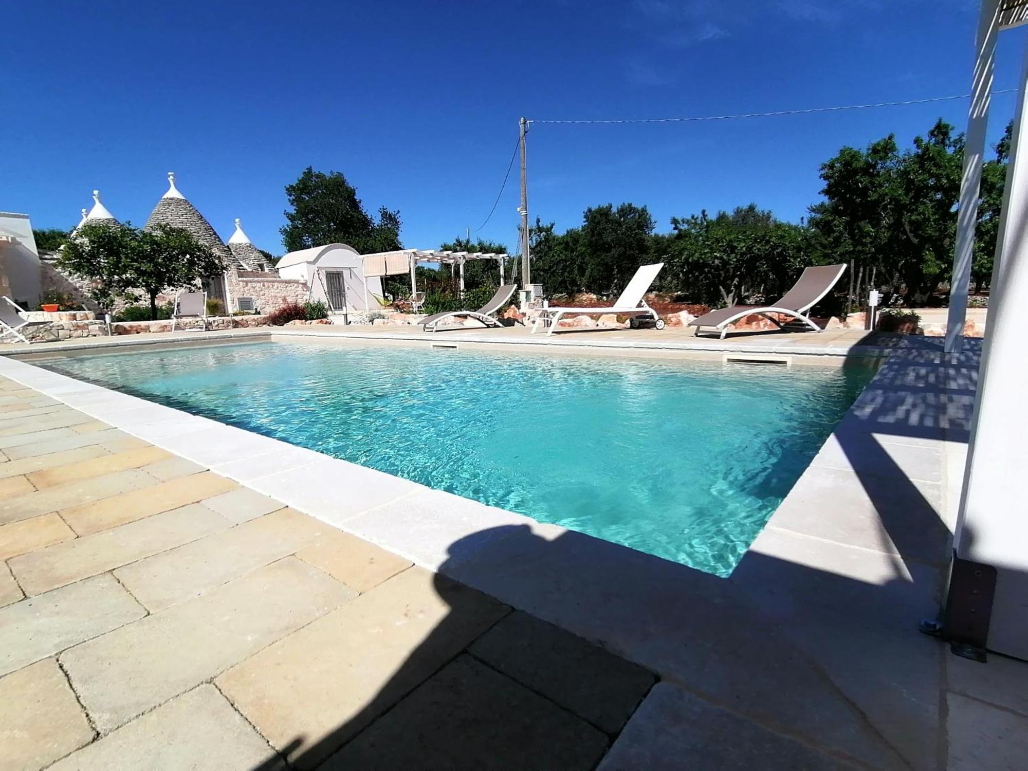 Trullo Del Sol Guest House Ceglie Messapica Exterior photo